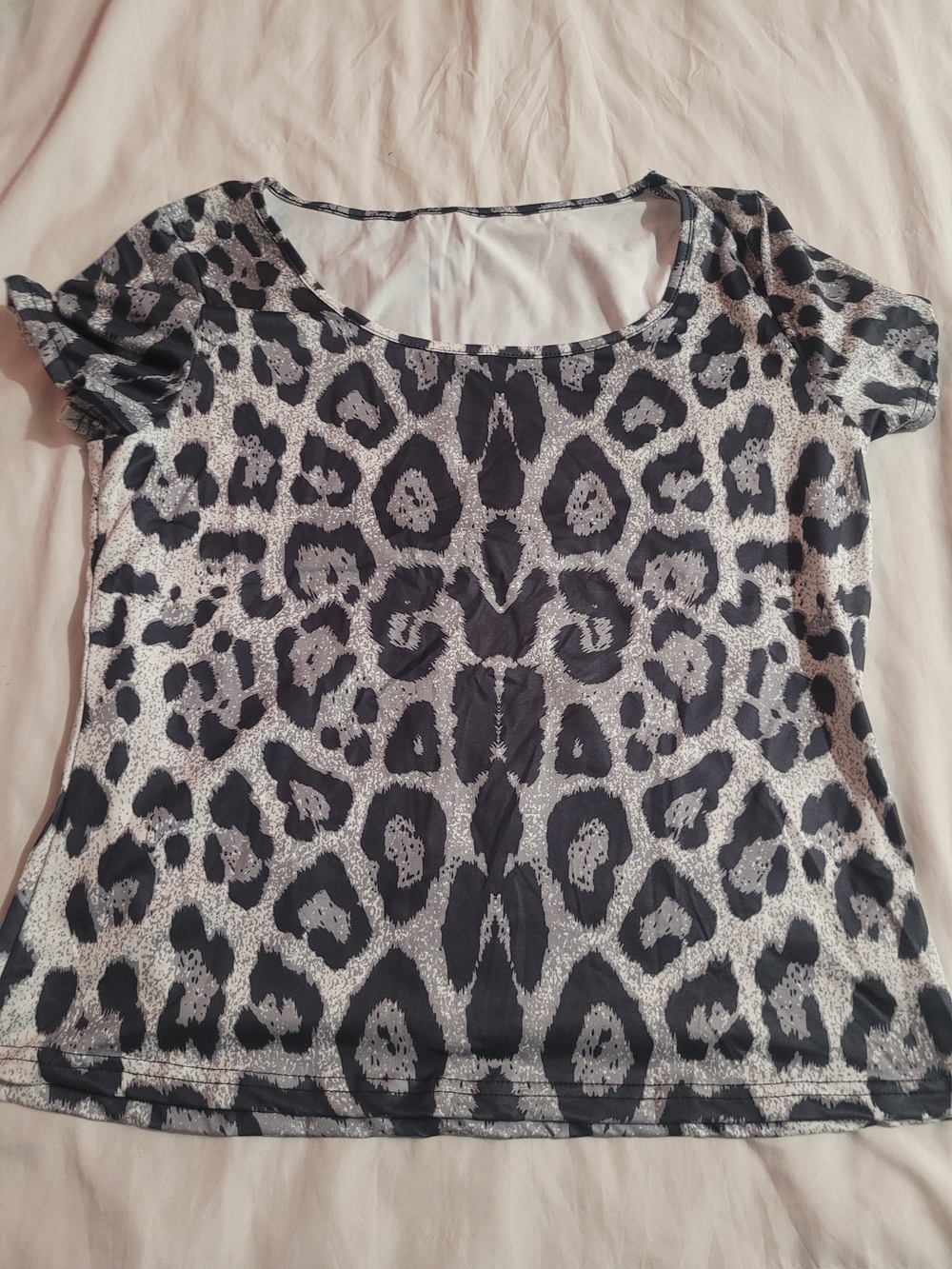 Women’s Leopard Print Short Sleeve Top - Black/Grey